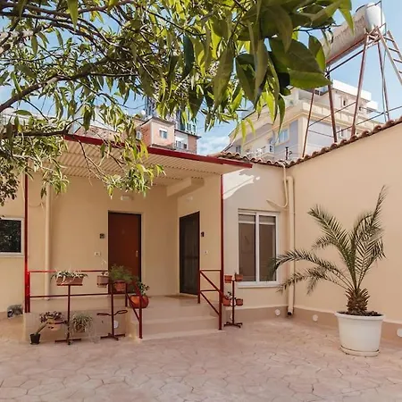 Garden By Holistay *