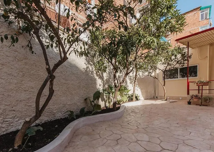 Διαμέρισμα Garden By Holistay